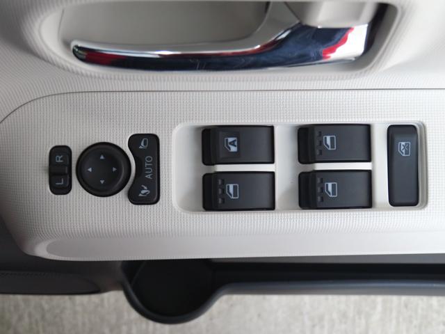 ムーヴキャンバスストライプスＧターボ　電動パーキングブレーキ　１年間無料保証１オーナー　運転席・助手席シートヒーター　左右オートスライド　ＬＥＤヘッドライト　元試乗車　ターボ車　記録簿　レーンキープ　ベンチシート　コーナーセンサー　パノラマカメラ　キーフリー　オートエアコン（三重県）の中古車
