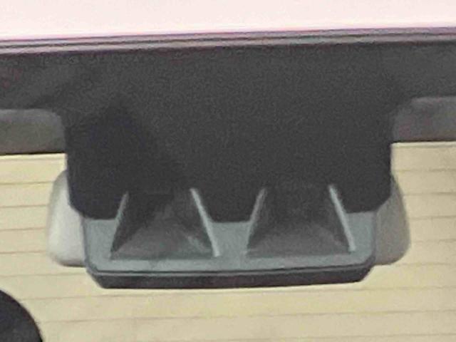 ハイゼットカーゴデラックスＡＭ／ＦＭラジオ　マニュアルエアコン　キーレスエントリー　パワーウィンドウ　コーナーセンサー　オートライト　オートハイビーム　ハロゲンヘッドランプ　スマートアシスト　フロアマット　スクエアボディ（三重県）の中古車