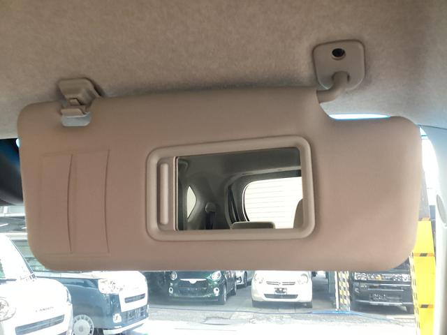 ムーヴＸ　ＳＡII衝突被害軽減ブレーキ　横滑り防止装置　アイドリングストップ　ステアリングスイッチ　オートライト　キーフリーシステム　オートエアコン　モニター付きオーディオ　マット　バイザー（岐阜県）の中古車