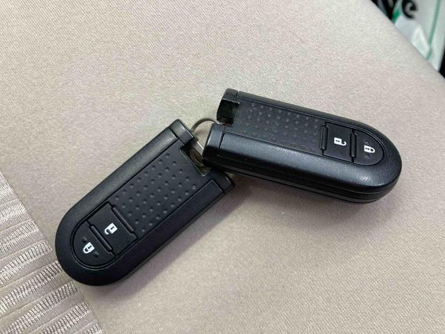 ムーヴXターボ SAII衝突被害軽減ブレーキ 横滑り防止装置 アイドリングストップ ステアリングスイッチ オートライト キーフリーシステム オートエアコン ナビ ドラレコ バックカメラ マット バイザー(岐阜県)の中古車