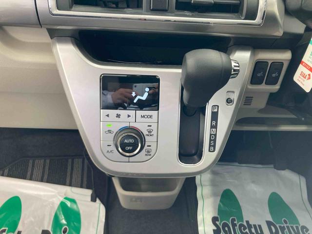 キャストスタイルＸ　リミテッド　ＳＡIII衝突被害軽減ブレーキ　横滑り防止装置　オートハイビーム　アイドリングストップ　ステアリングスイッチ　オートライト　キーフリーシステム　オートエアコン　ナビ　バックカメラ　マット　バイザー（岐阜県）の中古車