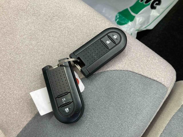 キャストスタイルＸ　リミテッド　ＳＡIII衝突被害軽減ブレーキ　横滑り防止装置　オートハイビーム　アイドリングストップ　ステアリングスイッチ　オートライト　キーフリーシステム　オートエアコン　ナビ　バックカメラ　マット　バイザー（岐阜県）の中古車