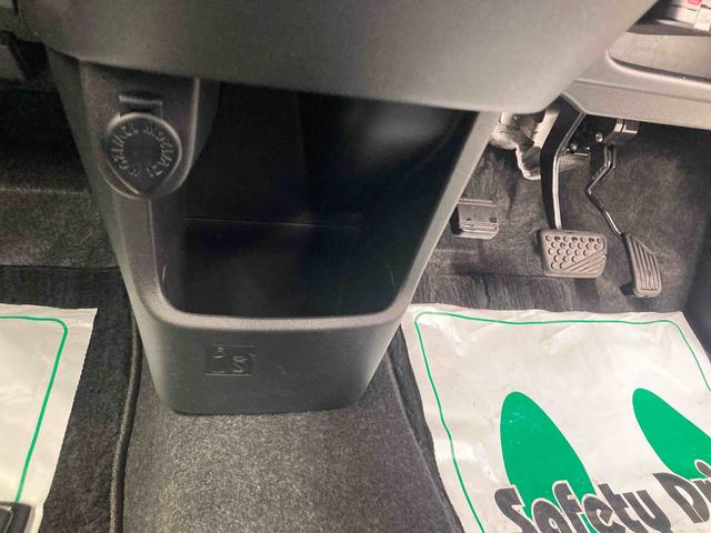 ムーヴカスタム RS ハイパーリミテッドSAIII衝突被害軽減ブレーキ 横滑り防止装置 オートマチックハイビーム アイドリングストップ ステアリングスイッチ オートライト キーフリーシステム オートエアコン ナビ パノラマカメラ バイザー マット(岐阜県)の中古車