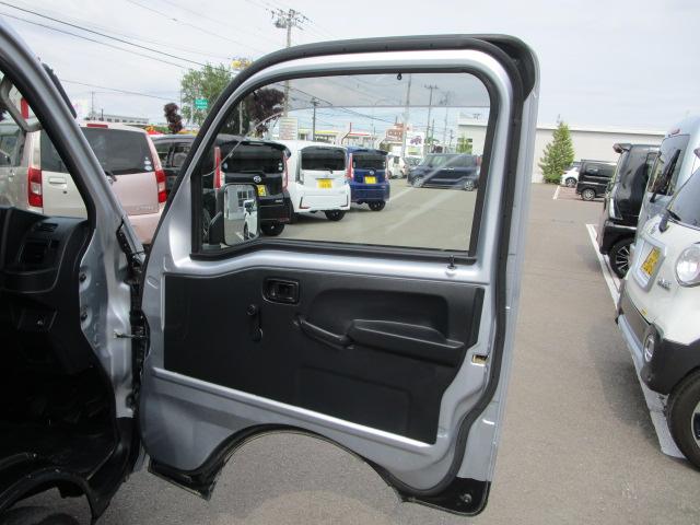 ハイゼットトラックスタンダード　農用スペシャルパートタイム４ＷＤ　５速マニュアル　荷台ゴムマット　荷台作業灯（北海道）の中古車