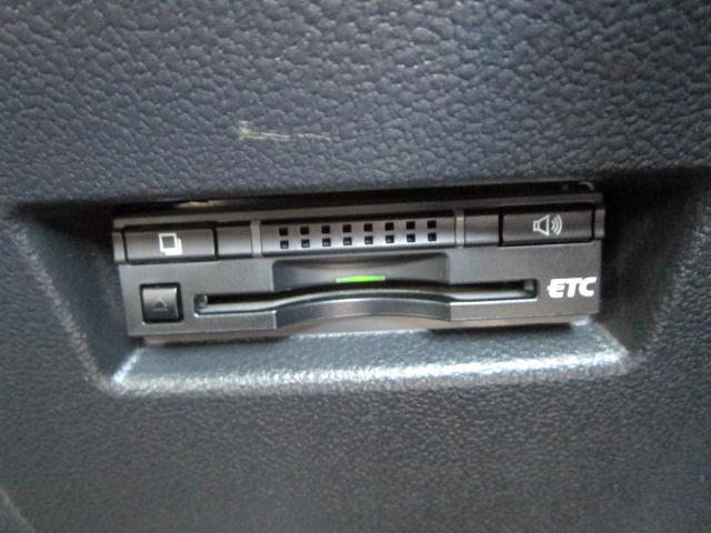ラクティスＳ２ＷＤ　夏冬タイヤ　キーフリーシステム　ＣＤチューナー　オートエアコン　マニュアルモードつきＡＴ　クルーズコントロール　ＥＴＣ車載器　アルミホイール（北海道）の中古車