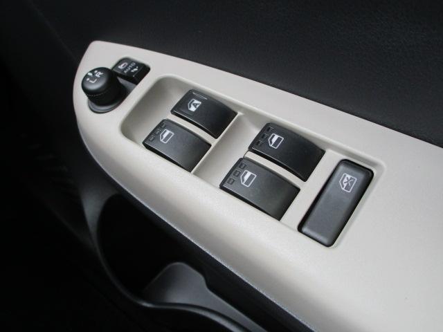 ブーンシルク　Ｇパッケージ　ＳＡII４ＷＤ　スマートアシスト　ＬＥＤヘッドライト　オートライト　オートエアコン　ダイハツ純正ナビ　バックモニター　運転席シートヒーター　リモコンエンジンスターター　キーフリーシステム　アイドリングストップ（北海道）の中古車