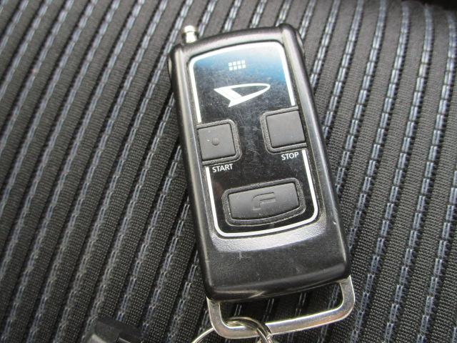 ムーヴＸリミテッドII　ＳＡIII４ＷＤ　スマートアシスト　夏冬タイヤ　ＬＥＤヘッドライト　オートライト　オートエアコン　ダイハツ純正ナビ　リモコンエンジンスターター　ＥＴＣ車載器　運転席シートヒーター　アイドリングストップ（北海道）の中古車