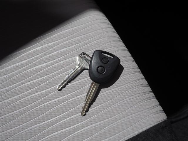 ミライースＬ　ＳＡIII４ＷＤ　夏冬タイヤ　スマートアシスト　オートライト　オートハイビーム　ＣＤチューナー　デジタルメーター　リモコンエンジンスターター　キーレスエントリー　前後コーナーセンサー　アイドリングストップ（北海道）の中古車