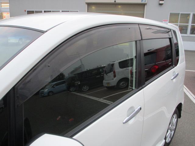 ムーヴカスタム　Ｘリミテッド　ＳＡ４ＷＤ　夏冬タイヤ　カーナビ　バックモニター　キーフリーシステム　オートエアコン　アイドリングストップ　スマートアシスト　ＶＳＣ（横滑り抑制機能）（北海道）の中古車