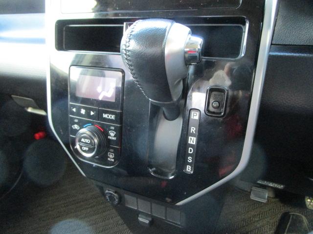 トールカスタムG SAII4WD 両側パワースライドドア ダイハツ純正ナビ バックモニター リモコンエンジンスターター クルーズコントロール オートエアコン 夏冬タイヤ スマートアシスト アイドリングストップ(北海道)の中古車