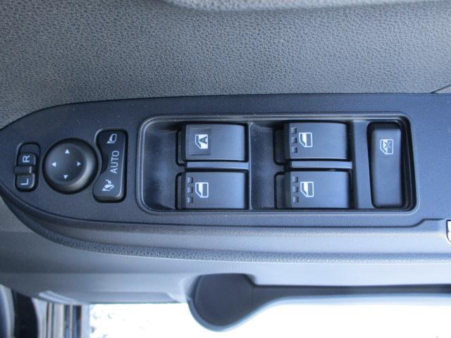 タントカスタムX4WD 両側パワースライドドア LEDヘッドライト オートライト オートエアコン アルミホイール 前後コーナーセンサー 運転席助手席シートヒーター アイドリングストップ(北海道)の中古車