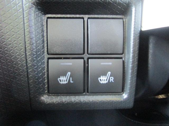 タントカスタムＲＳ４ＷＤ　ターボ　両側パワースライドドア　ＬＥＤヘッドライト　オートライト　オートエアコン　オーディオレス　シートヒーター　前後コーナーセンサー　後席テーブル　アイドリングストップ（北海道）の中古車