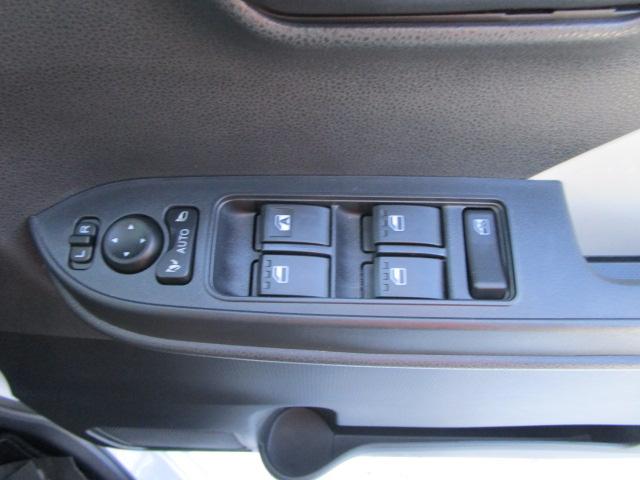 タントＸ４ＷＤ　両側スライドドア左電動　ＬＥＤヘッドライト　オートライト　オートエアコン　運転席助手席シートヒーター　前後コーナーセンサー　デジタルメーター　キーフリーシステム　アイドリングストップ（北海道）の中古車