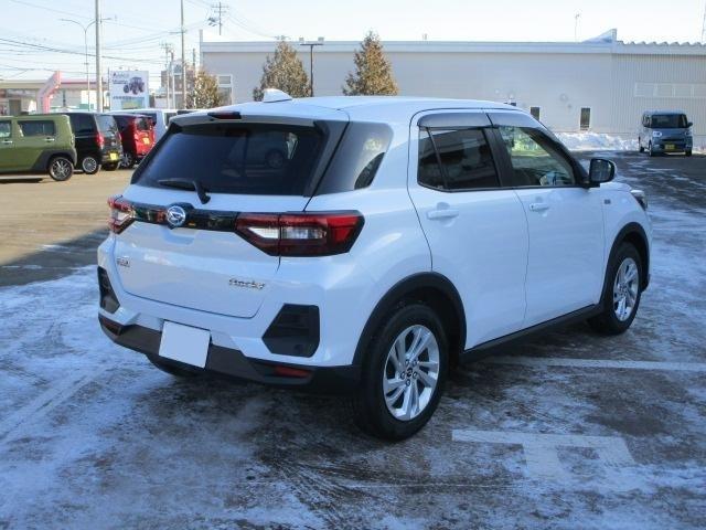 ロッキーX HEV2WD ハイブリッド LEDヘッドライト オートライト 夏冬タイヤ オートエアコン オーディオレス シートヒーター 前後コーナーセンサー(北海道)の中古車