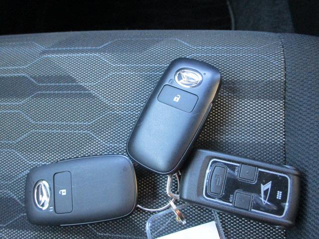 タフトGターボ4WD 夏冬タイヤ ガラスルーフ LEDヘッドライト オートライト DVDオーディオ バックモニター リモコンエンジンスターター 運転席助手席シートヒーター クルーズコントロール マッドフラップ(北海道)の中古車