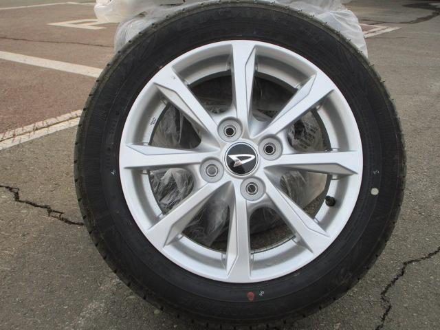 ムーヴＧ４ＷＤ　夏冬タイヤ　両側スライドドア左電動　スマホ連携ディスプレイオーディオ　バックモニター　ワイヤレス充電器　ＬＥＤヘッドライト　オートライト　オートエアコン　電動パーキングブレーキ（北海道）の中古車