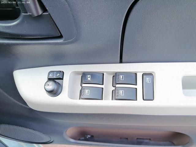 ミラトコットＧ　リミテッド　ＳＡIII４ＷＤ　ＬＥＤヘッドライト　オートライト　オートエアコン　キーフリーシステム　ＣＤ／ＵＳＢ／ＢＴオーディオ　リモコンエンジンスターター　運転席助手席シートヒーター　アイドリングストップ（北海道）の中古車