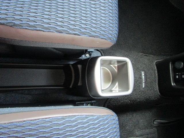 ハスラーＪスタイルIIターボ４ＷＤ　夏冬タイヤ　スズキ純正ナビ　全方位モニター　ＥＴＣ車載器　クルーズコントロール　運転席助手席シートヒーター　スマートキー　ＬＥＤヘッドライト　オートライト　アイドリングストップ（北海道）の中古車