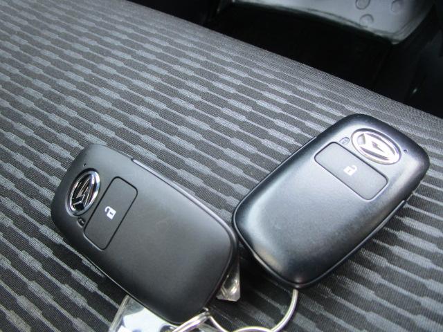 ハイゼットトラックジャンボエクストラパートタイム４ＷＤ　５速マニュアルシフト　キーフリーシステム　ＣＤチューナー　前後コーナーセンサー　メッキフロントガーニッシュ　ＬＥＤヘッドライト　オートライト　アイドリングストップ（北海道）の中古車