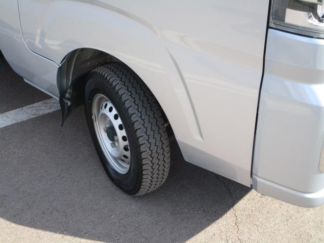 ハイゼットトラックジャンボエクストラパートタイム４ＷＤ　５速マニュアルシフト　キーフリーシステム　ＣＤチューナー　前後コーナーセンサー　メッキフロントガーニッシュ　ＬＥＤヘッドライト　オートライト　アイドリングストップ（北海道）の中古車