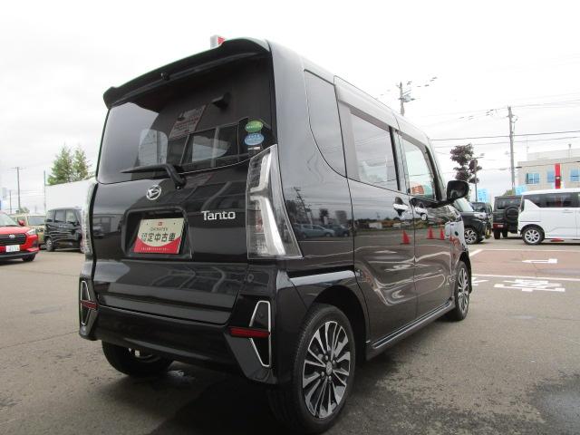 タントカスタムＲＳ４ＷＤ　両側パワースライドドア　ダイハツ純正ナビ　バックモニター　リモコンエンジンスターター　ＬＥＤヘッドライト　オートライト　オートエアコン　前後コーナーセンサー　アイドリングストップ（北海道）の中古車
