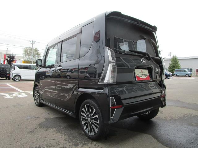 タントカスタムＲＳ４ＷＤ　両側パワースライドドア　ダイハツ純正ナビ　バックモニター　リモコンエンジンスターター　ＬＥＤヘッドライト　オートライト　オートエアコン　前後コーナーセンサー　アイドリングストップ（北海道）の中古車