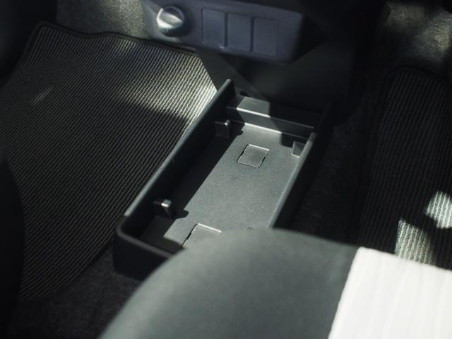 ミライースＬ４ＷＤ　キーレスエントリー　デジタルメーター　ＣＤチューナー　アイドリングストップ　ＶＳＣ（横滑り抑制機能）　スタッドレスタイヤ（北海道）の中古車