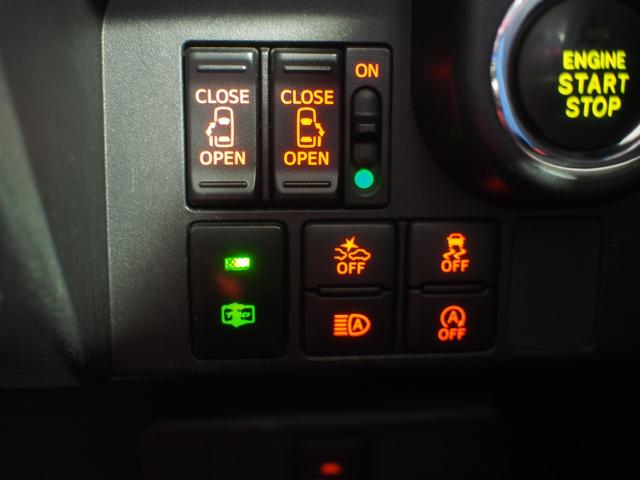 トールカスタムＧ　ＳＡIII４ＷＤ　スマートアシスト　両側電動スライドドア　ＬＥＤヘッドライト　オートライト　オートエアコン　ダイハツ純正ナビ　バックモニター　運転席助手席シートヒーター　アイドリングストップ（北海道）の中古車