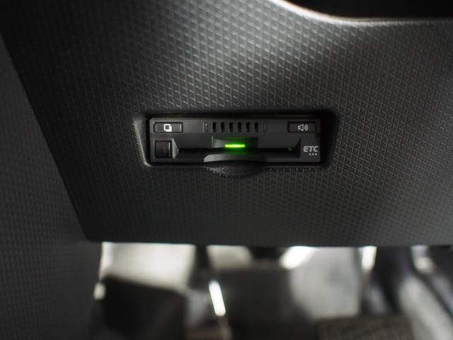 タントカスタムＸ４ＷＤ　スマートアシスト　両側パワースライドドア　ＬＥＤヘッドライト　オートライト　ダイハツ純正カーナビ　パノラマモニター　ナビ連動ドライブレコーダー　運転席助手席シートヒーター　アイドリングストップ（北海道）の中古車