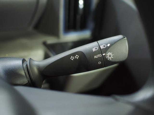 タントカスタムＸ４ＷＤ　スマートアシスト　両側パワースライドドア　ＬＥＤヘッドライト　オートライト　ダイハツ純正カーナビ　パノラマモニター　ナビ連動ドライブレコーダー　運転席助手席シートヒーター　アイドリングストップ（北海道）の中古車