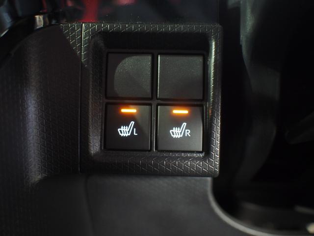 タントカスタムＸ４ＷＤ　スマートアシスト　両側パワースライドドア　ＬＥＤヘッドライト　オートライト　ダイハツ純正カーナビ　パノラマモニター　ナビ連動ドライブレコーダー　運転席助手席シートヒーター　アイドリングストップ（北海道）の中古車