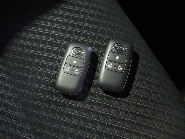 タントカスタムＸ４ＷＤ　スマートアシスト　両側パワースライドドア　ＬＥＤヘッドライト　オートライト　ダイハツ純正カーナビ　パノラマモニター　ナビ連動ドライブレコーダー　運転席助手席シートヒーター　アイドリングストップ（北海道）の中古車
