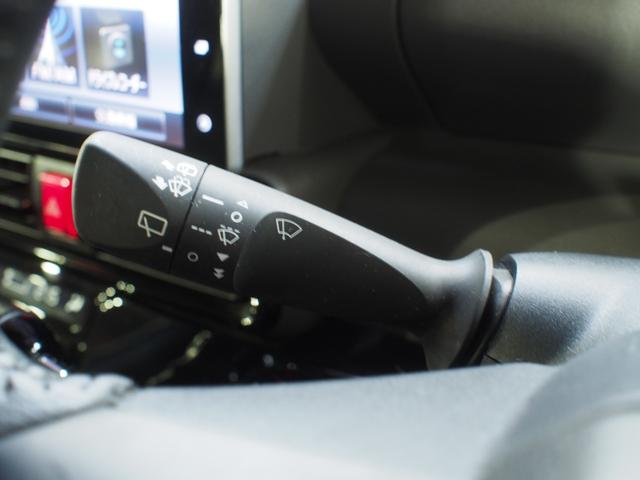 タントカスタムＲＳセレクション４ＷＤ　スマートアシスト　両側パワースライドドア　夏冬タイヤ　ＬＥＤヘッドライト　ダイハツ純正カーナビ　パノラマモニター　ナビ連動ドライブレコーダー　ＥＴＣ車載器　後席テーブル　アイドリングストップ（北海道）の中古車