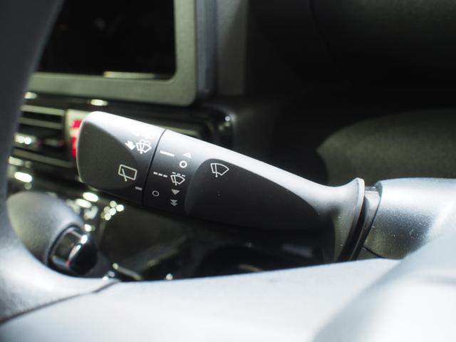 タントカスタムＸ４ＷＤ　スマートアシスト　ＬＥＤヘッドライト　オートライト　オートエアコン　オーディオレス　運転席助手席シートヒーター　電動パーキングブレーキ　アイドリングストップ　ＶＳＣ（横滑り抑制機能）（北海道）の中古車