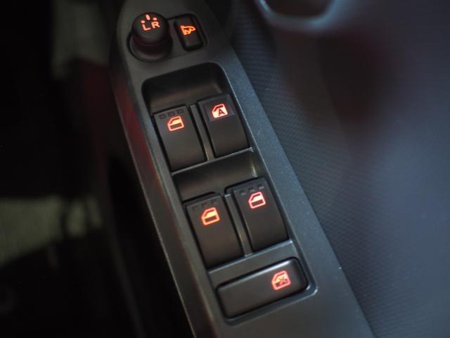 ミライースＸ　ＳＡIII４ＷＤ　スマートアシスト　夏冬タイヤ　ＬＥＤヘッドライト　ダイハツ純正ナビ　デジタルメーター　キーレスエントリー　リモコンエンジンスターター　前後コーナーセンサー　アイドリングストップ（北海道）の中古車