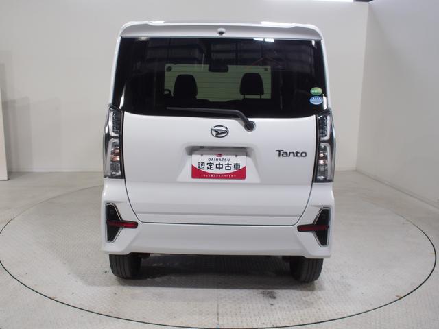 タントカスタムＲＳセレクション４ＷＤ　スマートアシスト　両側パワースライドドア　ＬＥＤヘッドライト　オートライト　オートエアコン　カーナビ　バックモニター　キーフリーシステム　運転席助手席シートヒーター　ＥＴＣ車載器（北海道）の中古車