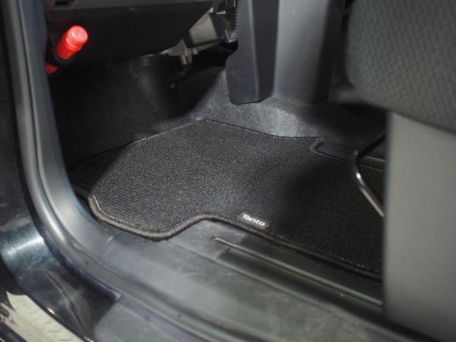 タントカスタムＬ４ＷＤ　両側スライドドア　スマートアシスト　ＬＥＤヘッドライト　オートライト　デジタルメーター　キーレスエントリー　ＣＤ／ＵＳＢチューナー　運転席助手席シートヒーター　前後コーナーセンサー（北海道）の中古車