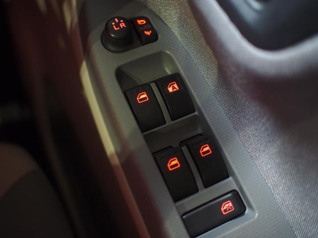 キャストスタイルＸ４ＷＤ　夏冬タイヤ　オートエアコン　オートライト　ＣＤ／ＵＳＢチューナー　リモコンエンジンスターター　アイドリングストップ　ＶＳＣ（横滑り抑制機能）（北海道）の中古車