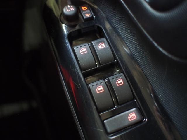 ムーヴキャンバスＸブラックインテリアリミテッド　ＳＡIII４ＷＤ　スマートアシスト　両側パワースライドドア　オートライト　ダイハツ純正ナビ　パノラマモニター　オートエアコン　アイドリングストップ　ＶＳＣ（横滑り抑制機能）（北海道）の中古車