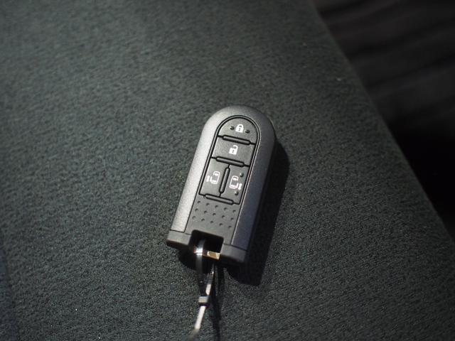 ムーヴキャンバスＸブラックインテリアリミテッド　ＳＡIII４ＷＤ　スマートアシスト　両側パワースライドドア　オートライト　ダイハツ純正ナビ　パノラマモニター　オートエアコン　アイドリングストップ　ＶＳＣ（横滑り抑制機能）（北海道）の中古車