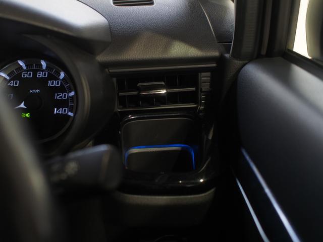 ムーヴカスタム　ＲＳ　ハイパーＳＡII４ＷＤ　スマートアシスト　ＬＥＤヘッドライト　オートライト　オートエアコン　ダイハツ純正ナビ　バックモニター　キーフリーシステム　アイドリングストップ　ＶＳＣ（横滑り抑制機能）（北海道）の中古車