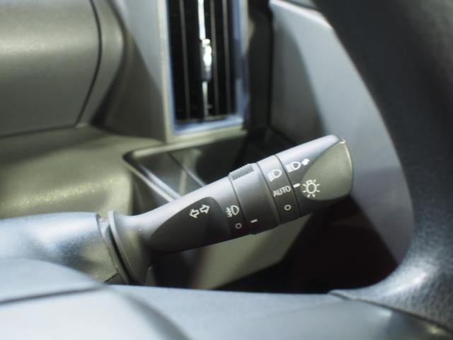 タントカスタムＸ４ＷＤ　スマートアシスト　両側パワースライドドア　ＬＥＤヘッドライト　オートライト　ダイハツ純正ナビ　バックモニター　ナビ連動ドライブレコーダー　運転席助手席シートヒーター　後席テーブル（北海道）の中古車
