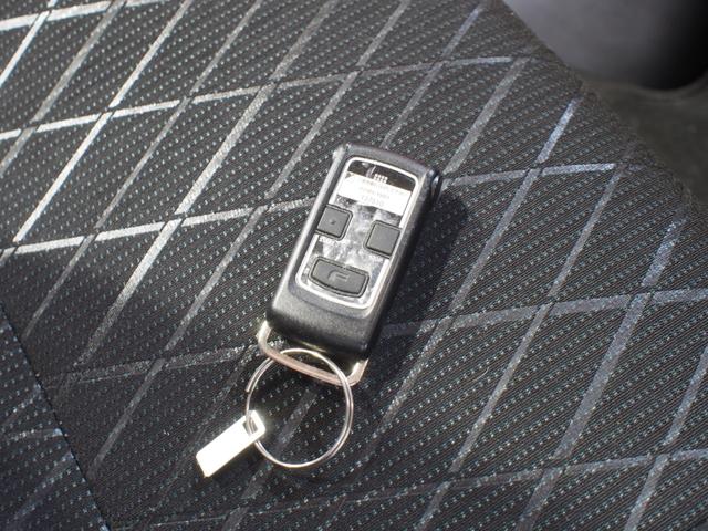 アトレーＲＳ４ＷＤ　スマートアシスト　夏冬タイヤ　両側パワースライドドア　ＬＥＤヘッドライト　オートライト　オートエアコン　ダイハツ純正ナビ　バックモニター　リモコンエンジンスターター　アイドリングストップ（北海道）の中古車
