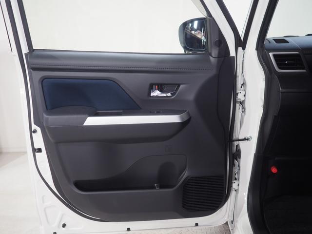 トールカスタムＧ４ＷＤ　スマートアシスト　両側パワースライドドア　ＬＥＤヘッドライト　オートライト　純正ナビ　ナビ連動ドライブレコーダー　リモコンエンジンスターター　クルーズコントロール　オートエアコン　ＥＴＣ車載器（北海道）の中古車