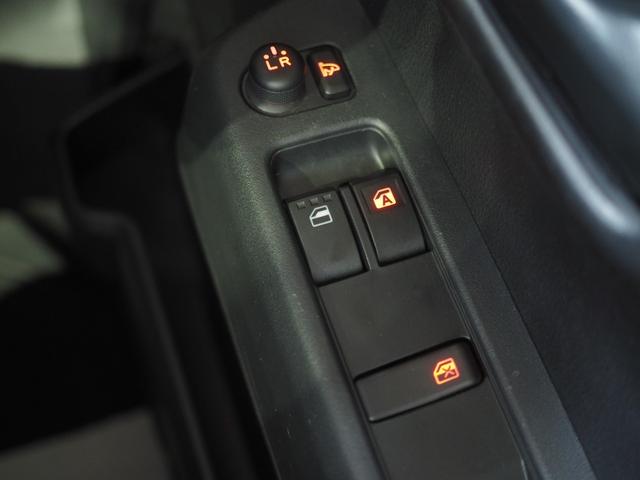 ハイゼットカーゴクルーズパートタイム４ＷＤ　スマートアシスト　夏冬タイヤ　ＬＥＤヘッドライト　オートライト　ＡＭ／ＦＭラジオ　キーフリーシステム　電動格納ドアミラー　アイドリングストップ　ＶＳＣ（横滑り抑制機能）（北海道）の中古車