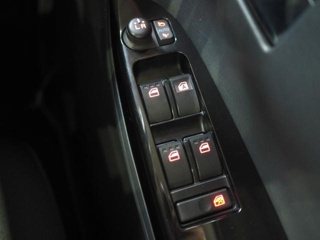 タントカスタムＲＳ４ＷＤ　スマートアシスト　夏冬タイヤ　両側パワースライドドア　ＬＥＤヘッドライト　オートライト　オートエアコン　ＣＤ／ＵＳＢチューナー　リモコンエンジンスターター　アイドリングストップ（北海道）の中古車