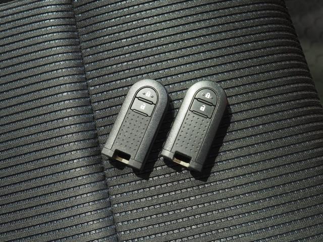 ムーヴカスタム　ＸリミテッドII　ＳＡIII４ＷＤ　スマートアシスト　ＬＥＤヘッドライト　オートライト　ダイハツ純正ナビ　パノラマモニター　リモコンエンジンスターター　ＥＴＣ車載器　運転席シートヒーター　キーフリーシステム　アイドリングストップ（北海道）の中古車