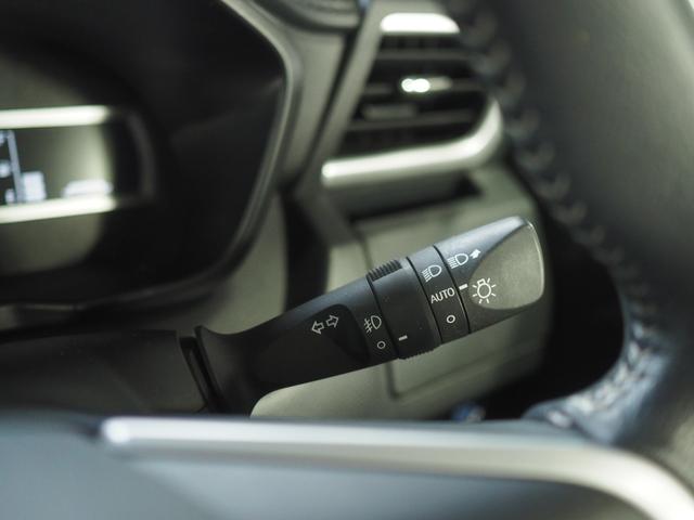 トールカスタムＧ４ＷＤ　スマートアシスト　両側パワースライドドア　ＬＥＤヘッドライト　オートライト　ダイハツ純正ナビ　ナビ連動ドライブレコーダー　リモコンエンジンスターター　クルーズコントロール　アイドリングストップ（北海道）の中古車