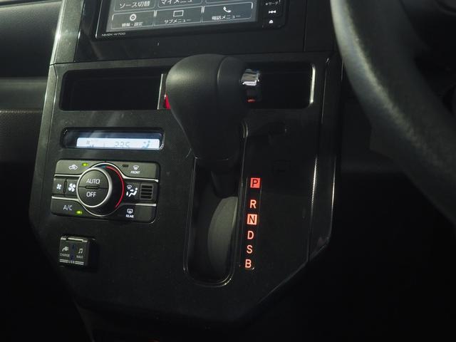トールＧ４ＷＤ　スマートアシスト　両側パワースライドドア　ＬＥＤヘッドライト　オートライト　オートエアコン　ダイハツ純正ナビ　バックモニター　運転席助手席シートヒーター　キーフリーシステム　アルミホイール（北海道）の中古車