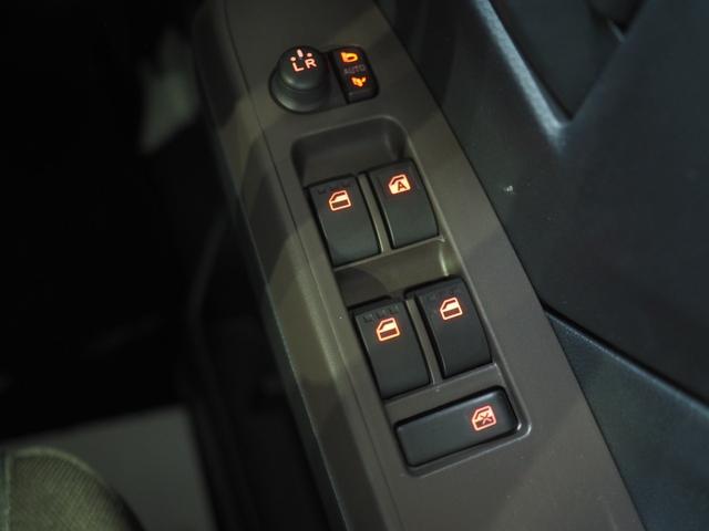トールＧ４ＷＤ　スマートアシスト　両側パワースライドドア　ＬＥＤヘッドライト　オートライト　オートエアコン　ダイハツ純正ナビ　バックモニター　運転席助手席シートヒーター　キーフリーシステム　アルミホイール（北海道）の中古車